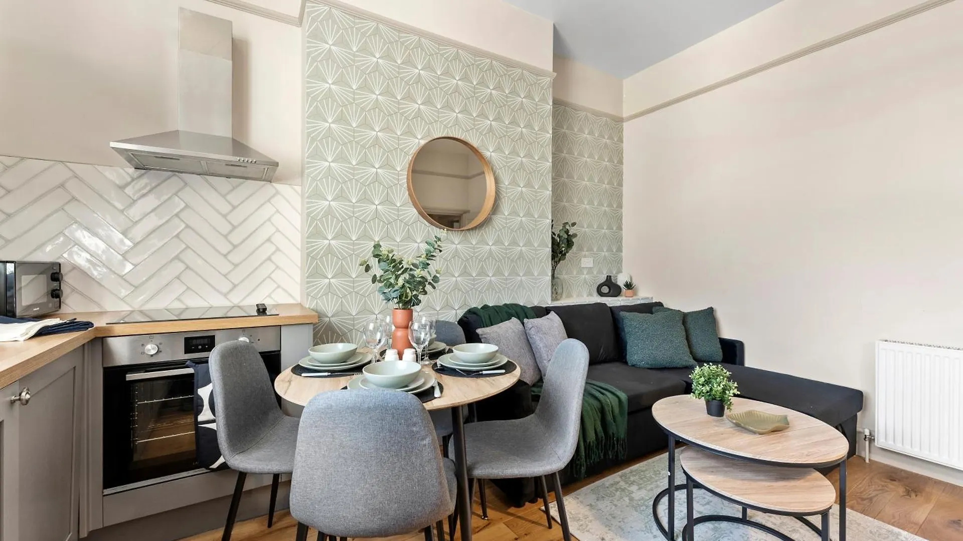 Appartamento Cosy Flat In Cardiff - Sleeps 8 Regno Unito