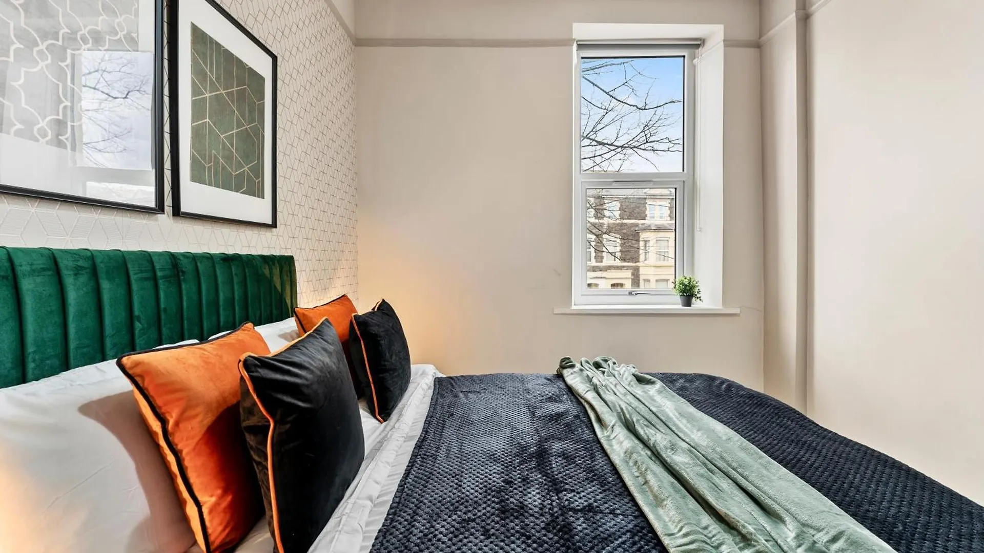 Appartamento Cosy Flat In Cardiff - Sleeps 8 Regno Unito